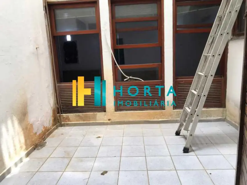 Apartamento com 3 quartos à venda, 204m2 em Rio De Janeiro - RJ - imagem 9 Foto 9 de Apartamento com 3 quartos à venda, 204m2 em Rio De Janeiro - RJ