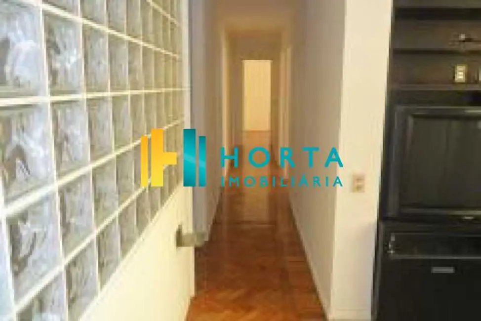 Apartamento com 3 quartos à venda, 170m2 em Rio De Janeiro - RJ - imagem 8 Foto 8 de Apartamento com 3 quartos à venda, 170m2 em Rio De Janeiro - RJ