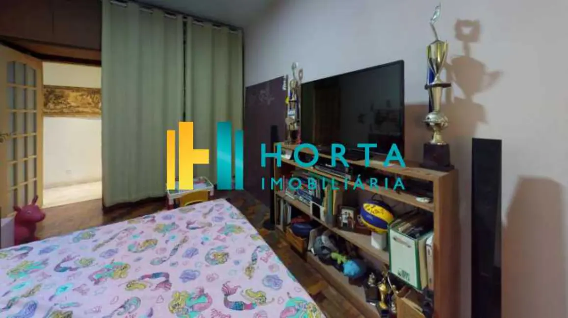 Apartamento com 3 quartos à venda, 156m2 em Rio De Janeiro - RJ - imagem 9 Foto 9 de Apartamento com 3 quartos à venda, 156m2 em Rio De Janeiro - RJ