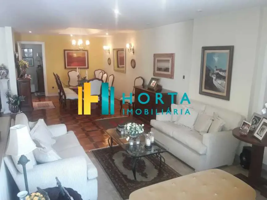 Foto 2 de Apartamento com 3 quartos à venda, 220m2 em Rio De Janeiro - RJ