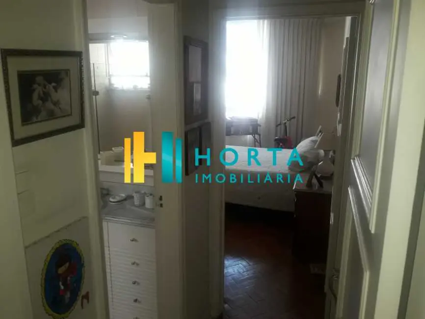 Foto 9 de Apartamento com 3 quartos à venda, 220m2 em Rio De Janeiro - RJ