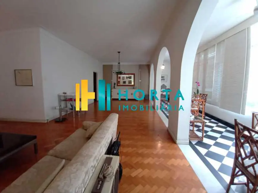 Foto 2 de Apartamento com 3 quartos à venda, 202m2 em Rio De Janeiro - RJ