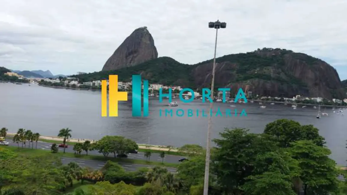 Apartamento com 3 quartos à venda, 250m2 em Rio De Janeiro - RJ - imagem 1 Foto 1 de Apartamento com 3 quartos à venda, 250m2 em Rio De Janeiro - RJ