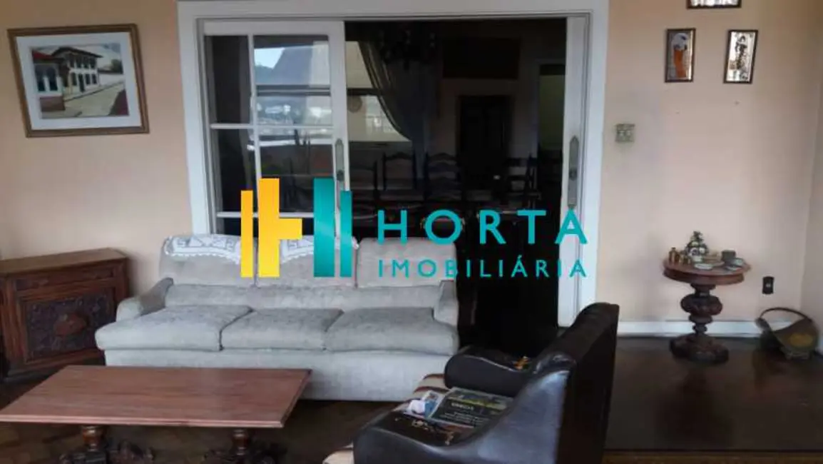 Apartamento com 3 quartos à venda, 250m2 em Rio De Janeiro - RJ - imagem 3 Foto 3 de Apartamento com 3 quartos à venda, 250m2 em Rio De Janeiro - RJ