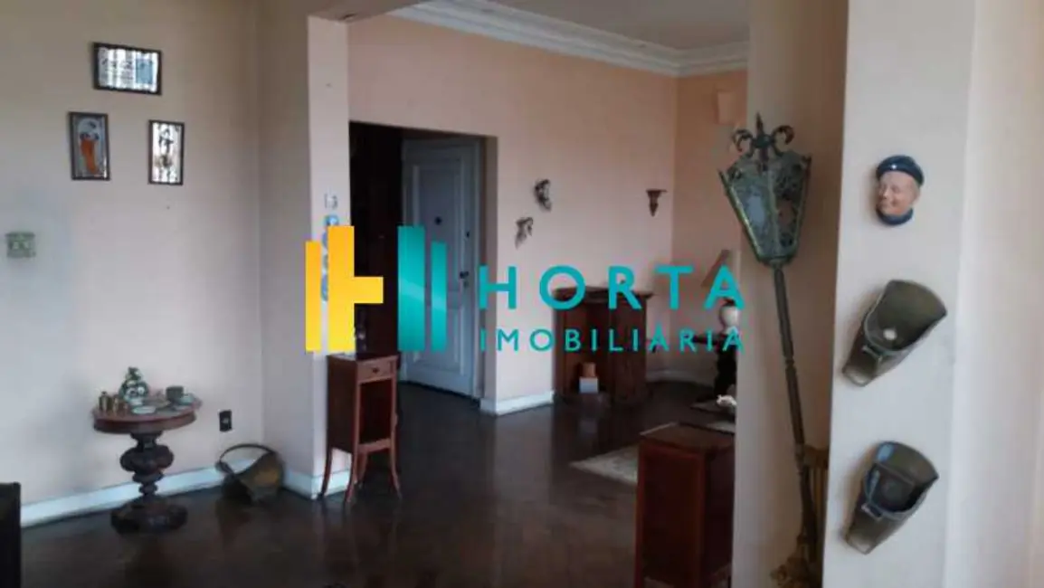 Apartamento com 3 quartos à venda, 250m2 em Rio De Janeiro - RJ - imagem 4 Foto 4 de Apartamento com 3 quartos à venda, 250m2 em Rio De Janeiro - RJ