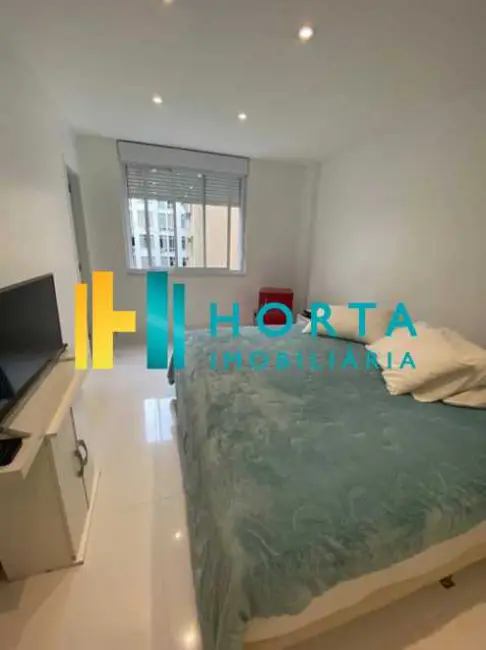 Apartamento com 3 quartos à venda, 240m2 em Rio De Janeiro - RJ - imagem 7 Foto 7 de Apartamento com 3 quartos à venda, 240m2 em Rio De Janeiro - RJ