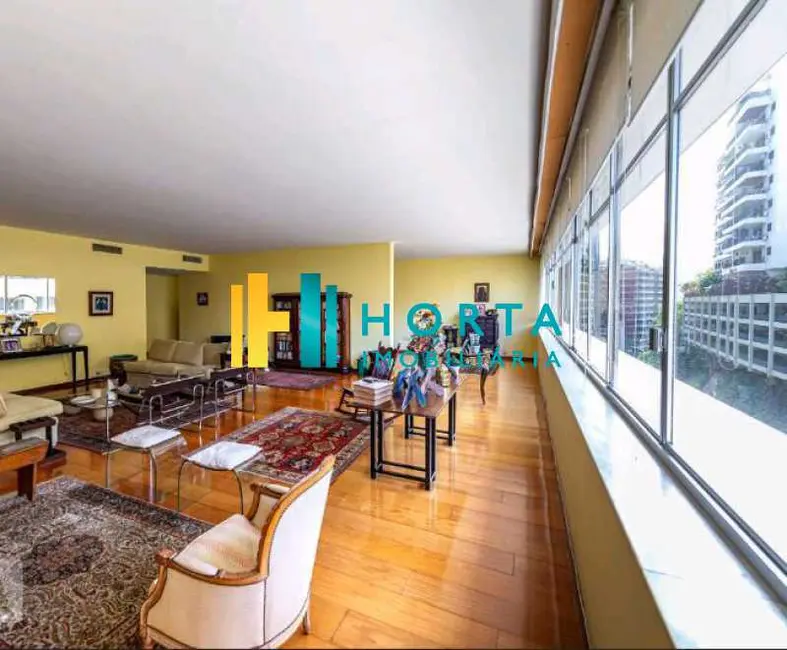 Apartamento com 4 quartos à venda, 300m2 em Rio De Janeiro - RJ - imagem 4 Foto 4 de Apartamento com 4 quartos à venda, 300m2 em Rio De Janeiro - RJ