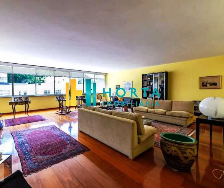 Apartamento com 4 quartos à venda, 300m2 em Rio De Janeiro - RJ - imagem 2 Foto 2 de Apartamento com 4 quartos à venda, 300m2 em Rio De Janeiro - RJ