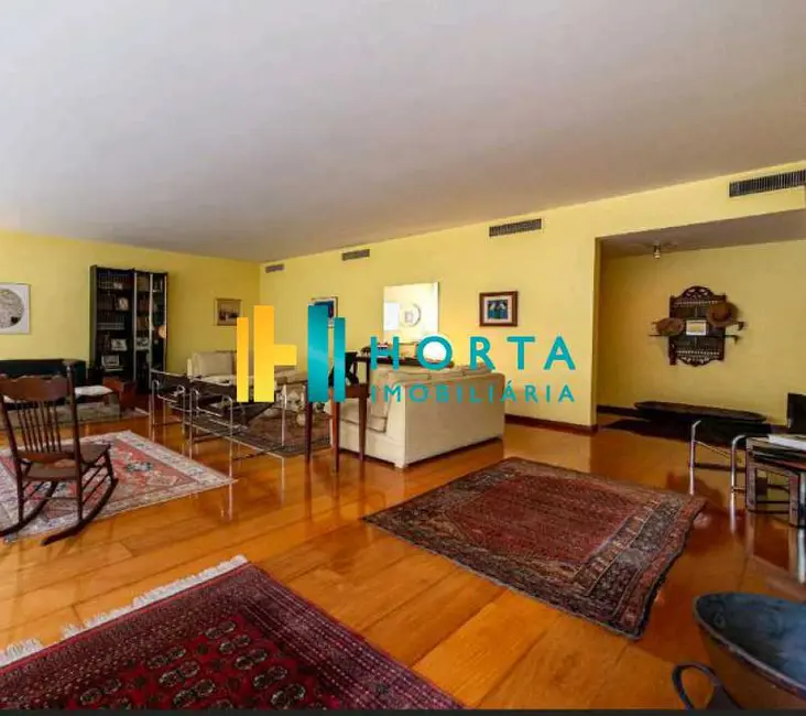 Apartamento com 4 quartos à venda, 300m2 em Rio De Janeiro - RJ - imagem 5 Foto 5 de Apartamento com 4 quartos à venda, 300m2 em Rio De Janeiro - RJ
