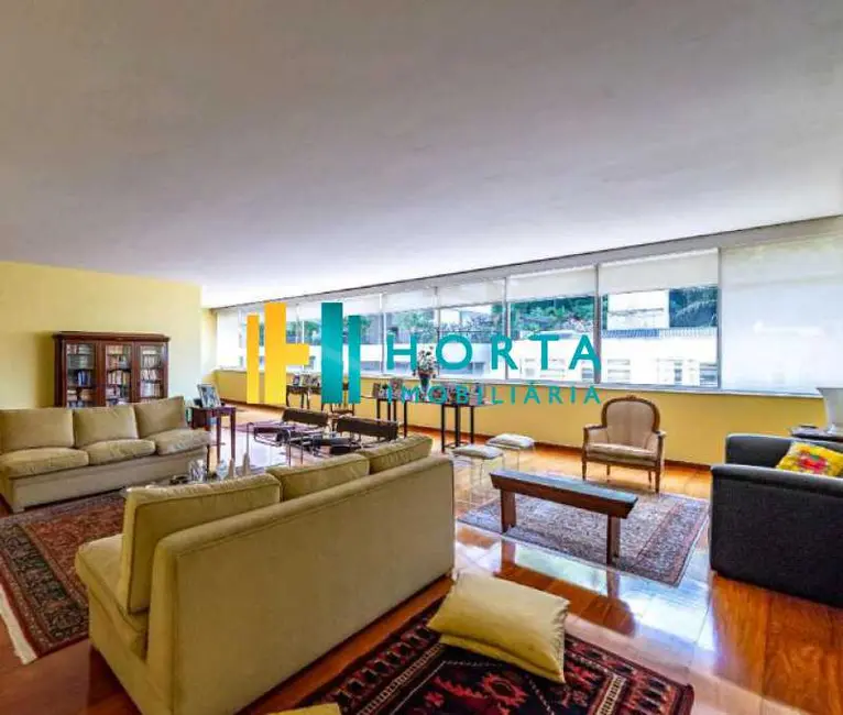 Apartamento com 4 quartos à venda, 300m2 em Rio De Janeiro - RJ - imagem 3 Foto 3 de Apartamento com 4 quartos à venda, 300m2 em Rio De Janeiro - RJ