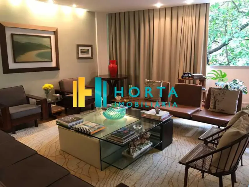 Foto 2 de Apartamento com 4 quartos à venda, 210m2 em Rio De Janeiro - RJ