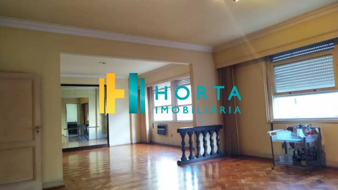 Foto 2 de Apartamento com 4 quartos à venda, 300m2 em Rio De Janeiro - RJ