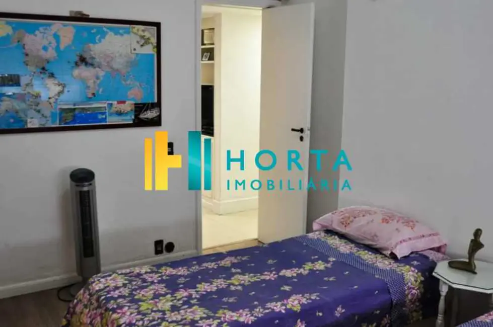 Foto 8 de Apartamento com 4 quartos à venda, 240m2 em Rio De Janeiro - RJ