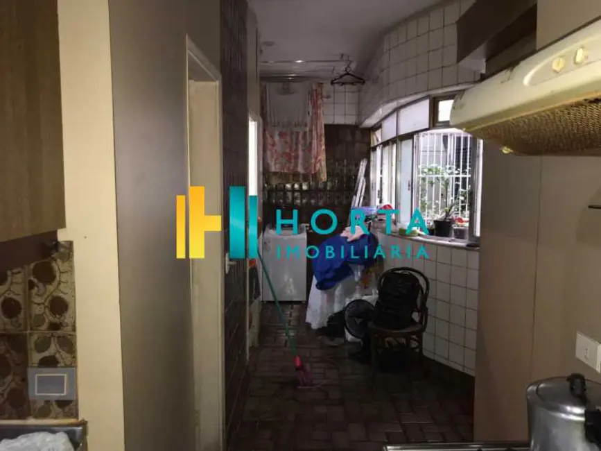 Apartamento com 4 quartos à venda, 260m2 em Rio De Janeiro - RJ - imagem 8 Foto 8 de Apartamento com 4 quartos à venda, 260m2 em Rio De Janeiro - RJ