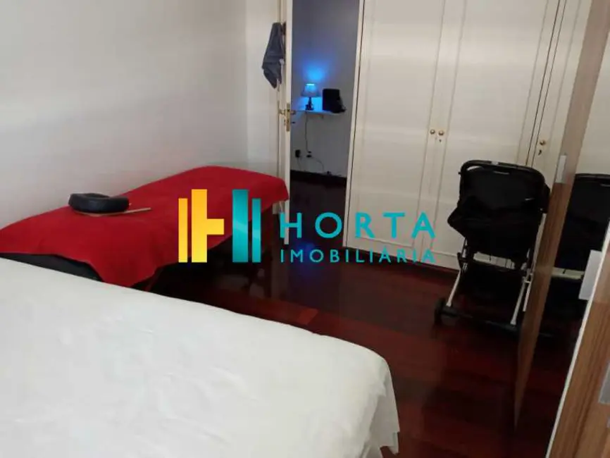 Foto 8 de Apartamento com 4 quartos à venda, 166m2 em Rio De Janeiro - RJ