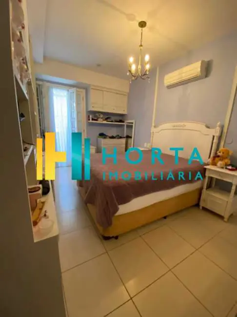 Foto 8 de Apartamento com 4 quartos à venda, 235m2 em Rio De Janeiro - RJ
