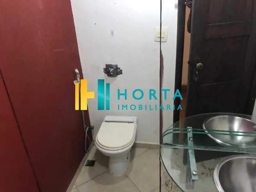 Casa com 4 quartos à venda, 558m2 em Rio De Janeiro - RJ - imagem 9 Foto 9 de Casa com 4 quartos à venda, 558m2 em Rio De Janeiro - RJ