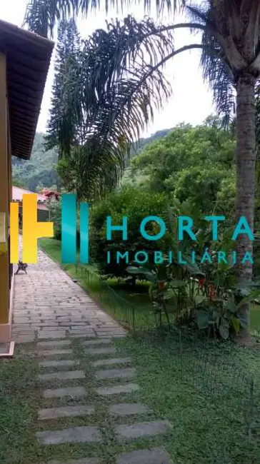 Casa de Condomínio com 4 quartos à venda, 600m2 em Petropolis - RJ - imagem 6 Foto 6 de Casa de Condomínio com 4 quartos à venda, 600m2 em Petropolis - RJ