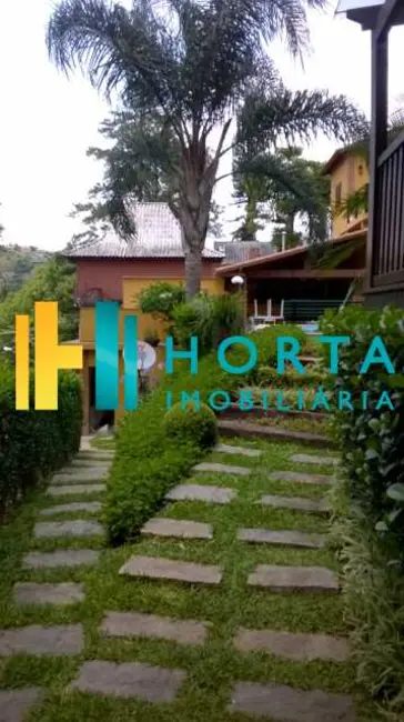 Foto 1 de Casa de Condomínio com 4 quartos à venda, 600m2 em Petropolis - RJ
