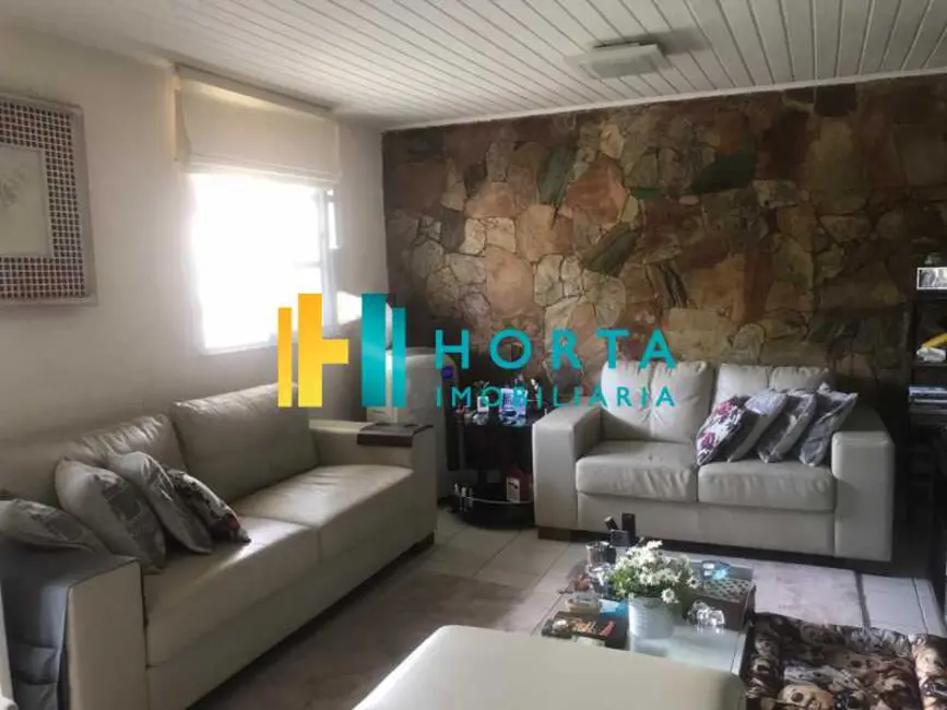 Cobertura com 2 quartos à venda, 86m2 em Rio De Janeiro - RJ - imagem 3 Foto 3 de Cobertura com 2 quartos à venda, 86m2 em Rio De Janeiro - RJ