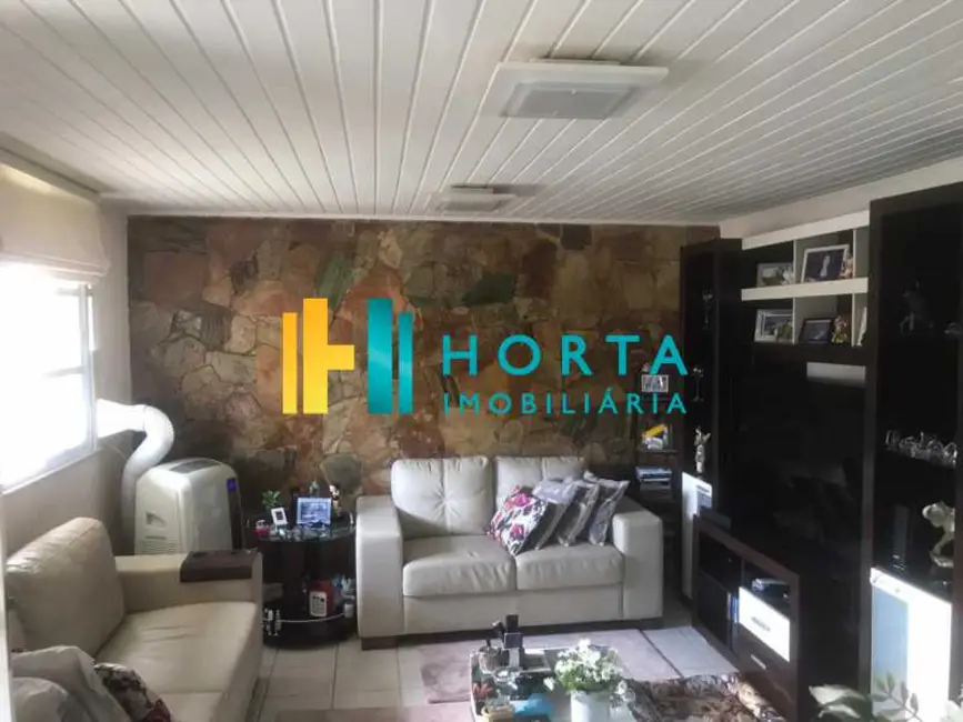 Foto 1 de Cobertura com 2 quartos à venda, 86m2 em Rio De Janeiro - RJ