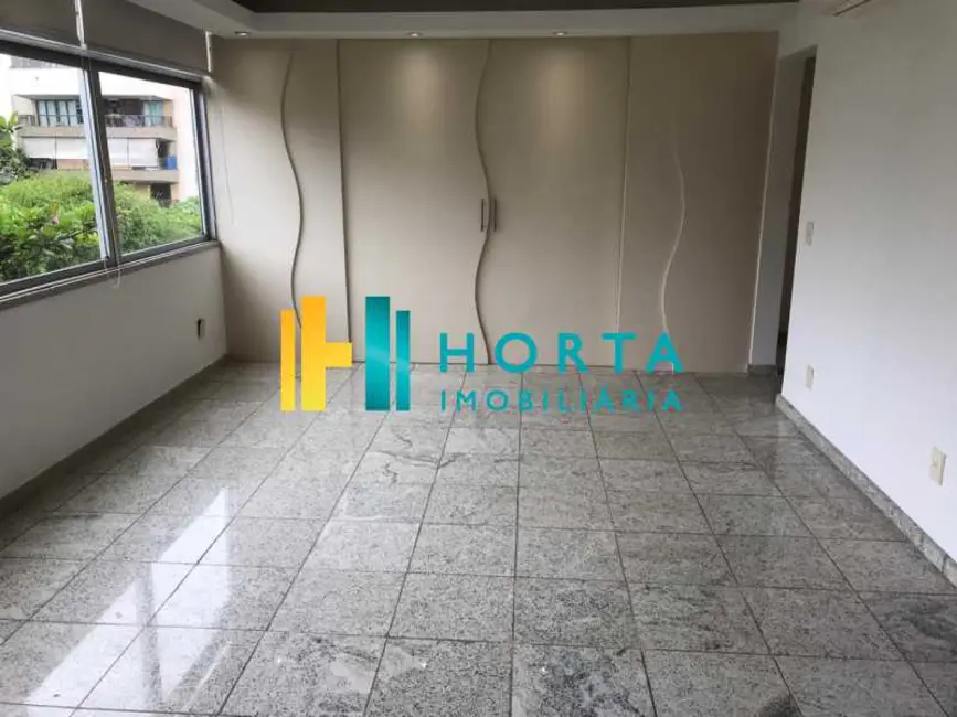 Foto 3 de Cobertura com 2 quartos à venda, 210m2 em Rio De Janeiro - RJ