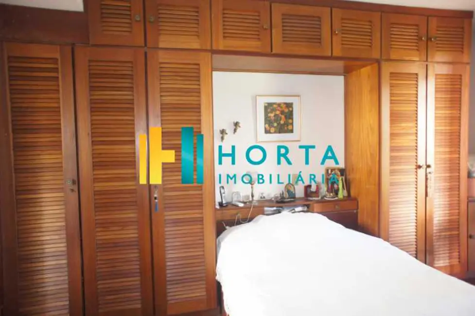 Foto 3 de Cobertura com 3 quartos à venda, 228m2 em Rio De Janeiro - RJ