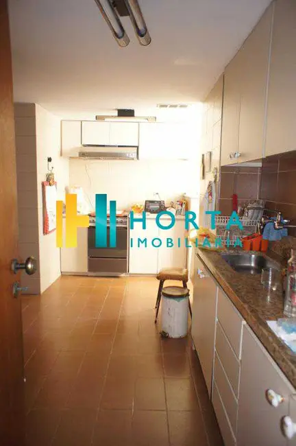 Foto 9 de Cobertura com 3 quartos à venda, 228m2 em Rio De Janeiro - RJ