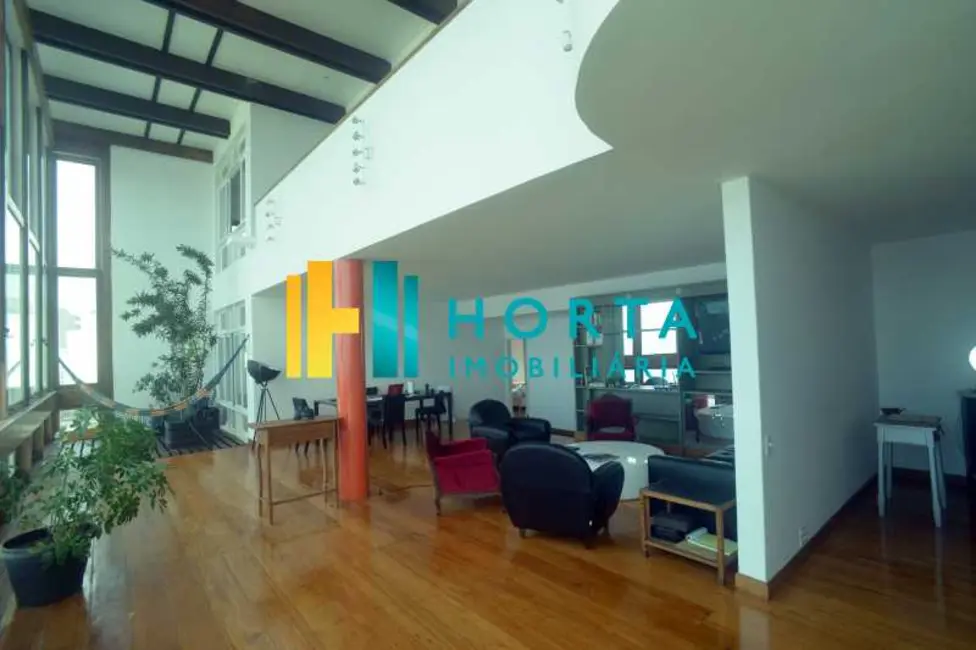 Cobertura com 3 quartos à venda, 280m2 em Rio De Janeiro - RJ - imagem 2 Foto 2 de Cobertura com 3 quartos à venda, 280m2 em Rio De Janeiro - RJ