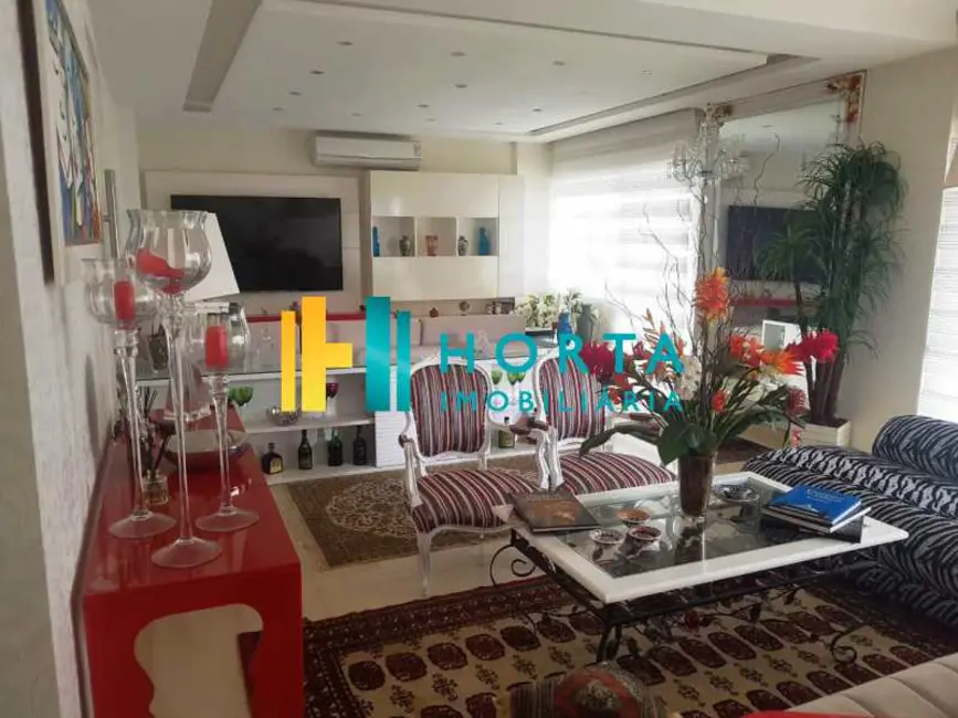 Foto 6 de Cobertura com 3 quartos à venda, 320m2 em Rio De Janeiro - RJ