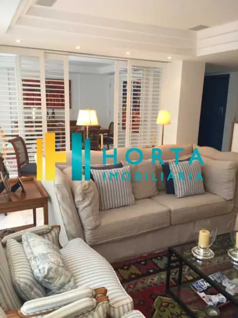 Cobertura com 3 quartos à venda, 297m2 em Rio De Janeiro - RJ - imagem 3 Foto 3 de Cobertura com 3 quartos à venda, 297m2 em Rio De Janeiro - RJ