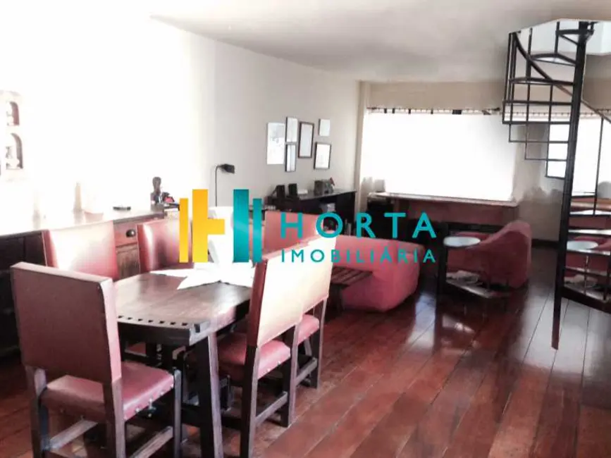 Cobertura com 4 quartos à venda, 210m2 em Rio De Janeiro - RJ - imagem 4 Foto 4 de Cobertura com 4 quartos à venda, 210m2 em Rio De Janeiro - RJ