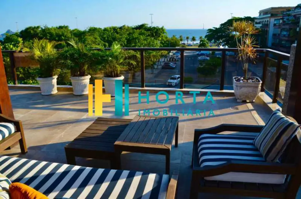 Foto 4 de Cobertura com 4 quartos à venda, 400m2 em Rio De Janeiro - RJ