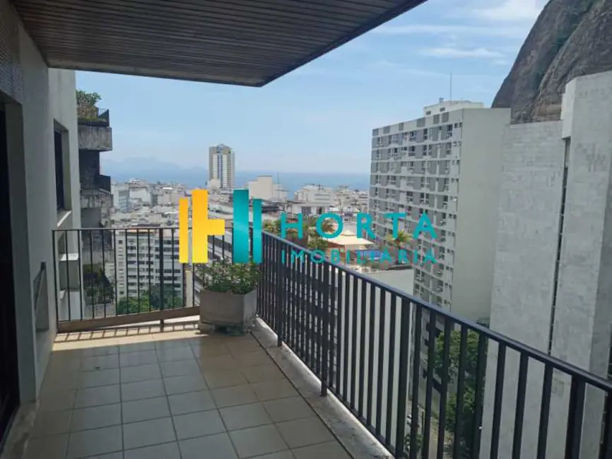 Cobertura com 4 quartos à venda, 320m2 em Rio De Janeiro - RJ - imagem 2 Foto 2 de Cobertura com 4 quartos à venda, 320m2 em Rio De Janeiro - RJ
