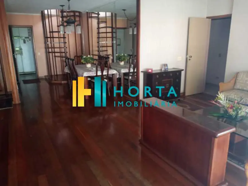 Cobertura com 4 quartos à venda, 320m2 em Rio De Janeiro - RJ - imagem 4 Foto 4 de Cobertura com 4 quartos à venda, 320m2 em Rio De Janeiro - RJ