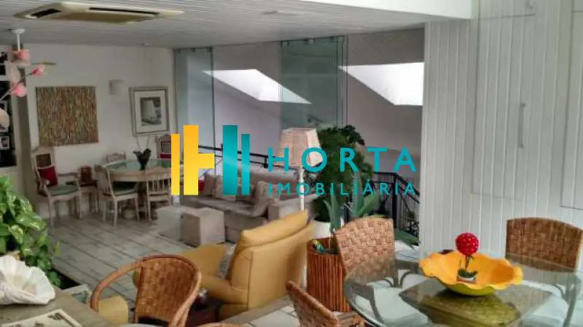 Foto 3 de Cobertura com 5 quartos à venda, 420m2 em Rio De Janeiro - RJ