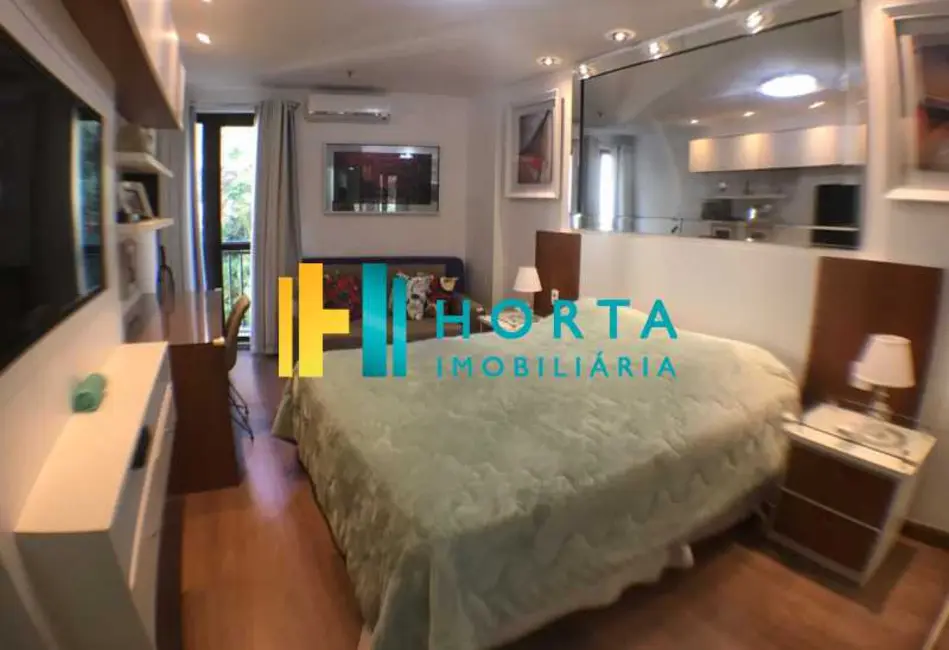 Loft / Flat com 1 quarto à venda, 52m2 em Rio De Janeiro - RJ - imagem 3 Foto 3 de Loft / Flat com 1 quarto à venda, 52m2 em Rio De Janeiro - RJ