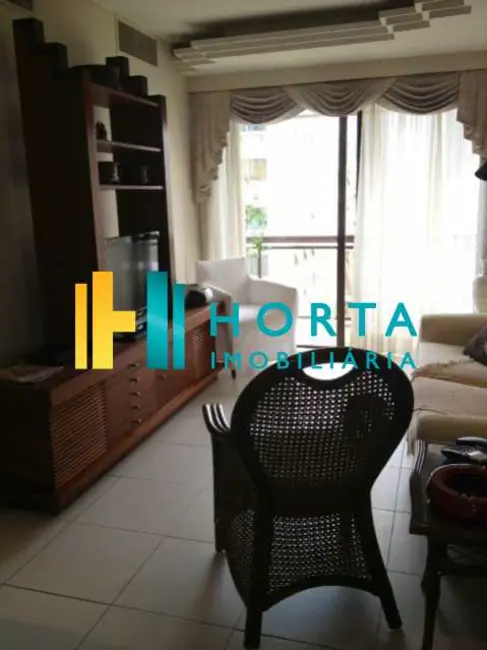 Loft / Flat com 2 quartos à venda, 60m2 em Rio De Janeiro - RJ - imagem 3 Foto 3 de Loft / Flat com 2 quartos à venda, 60m2 em Rio De Janeiro - RJ