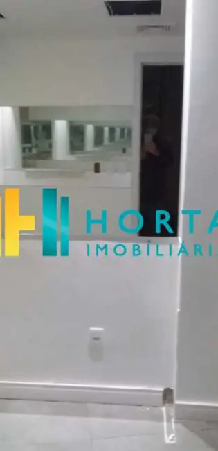 Loja à venda, 125m2 em Rio De Janeiro - RJ - imagem 9 Foto 9 de Loja à venda, 125m2 em Rio De Janeiro - RJ