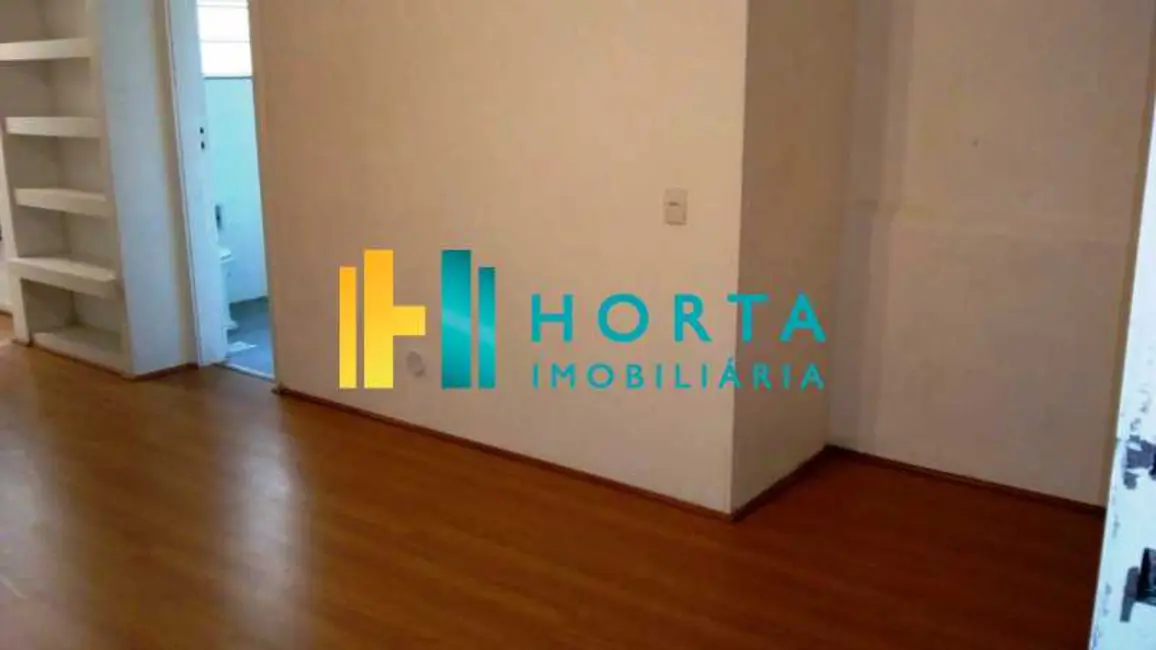 Sala Comercial à venda, 28m2 em Rio De Janeiro - RJ - imagem 3 Foto 3 de Sala Comercial à venda, 28m2 em Rio De Janeiro - RJ