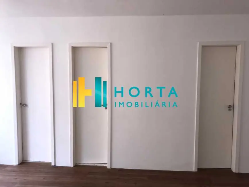 Sala Comercial à venda e para alugar, 36m2 em Rio De Janeiro - RJ - imagem 4 Foto 4 de Sala Comercial à venda e para alugar, 36m2 em Rio De Janeiro - RJ