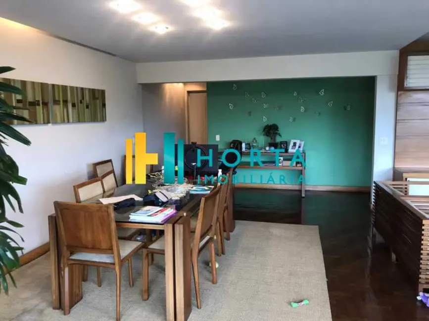 Foto 7 de Apartamento com 4 quartos à venda, 240m2 em Rio De Janeiro - RJ
