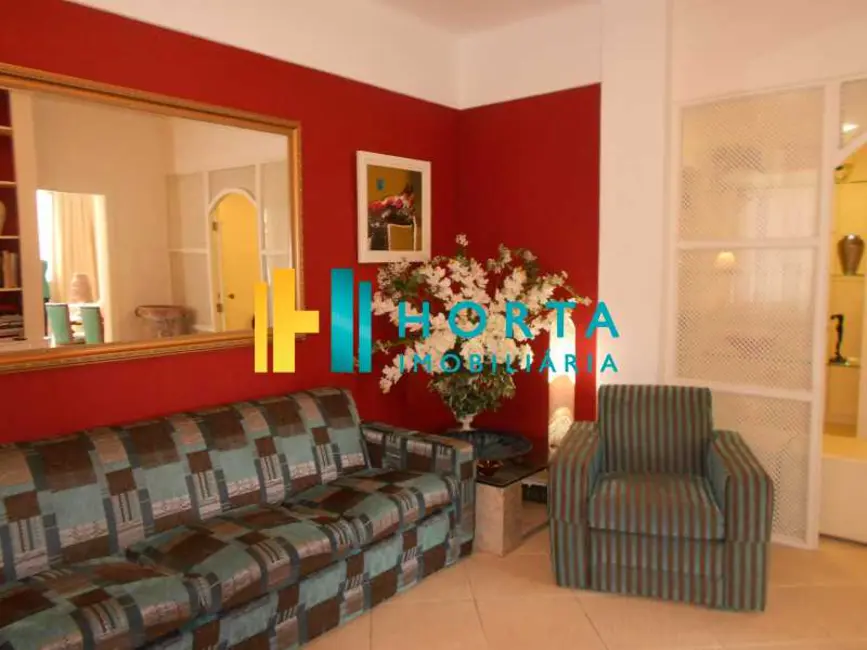 Apartamento com 3 quartos à venda e para alugar, 242m2 em Rio De Janeiro - RJ - imagem 4 Foto 4 de Apartamento com 3 quartos à venda e para alugar, 242m2 em Rio De Janeiro - RJ