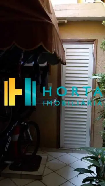 Foto 9 de Casa com 4 quartos à venda, 225m2 em Rio De Janeiro - RJ