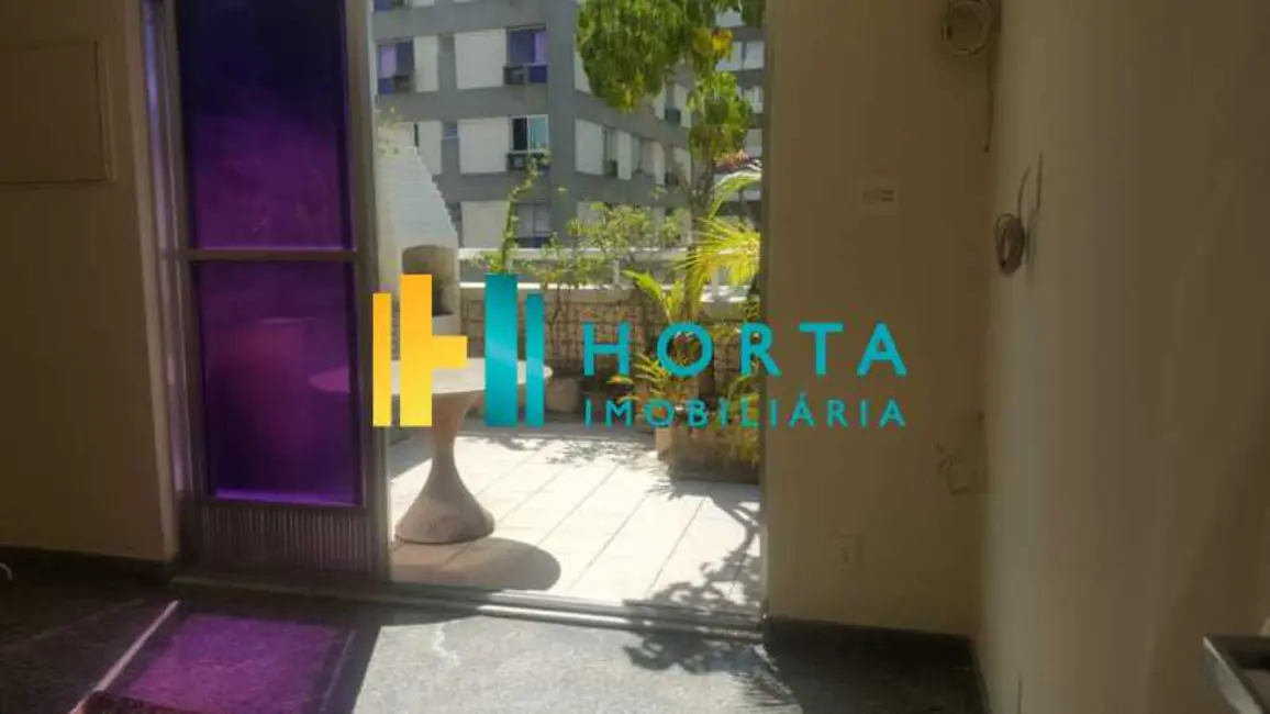 Foto 9 de Cobertura com 2 quartos à venda, 114m2 em Rio De Janeiro - RJ