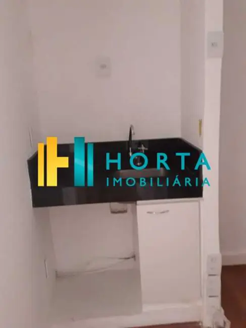 Sala Comercial à venda, 40m2 em Rio De Janeiro - RJ - imagem 7 Foto 7 de Sala Comercial à venda, 40m2 em Rio De Janeiro - RJ