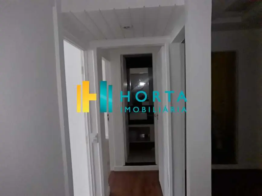 Sala Comercial à venda, 40m2 em Rio De Janeiro - RJ - imagem 4 Foto 4 de Sala Comercial à venda, 40m2 em Rio De Janeiro - RJ