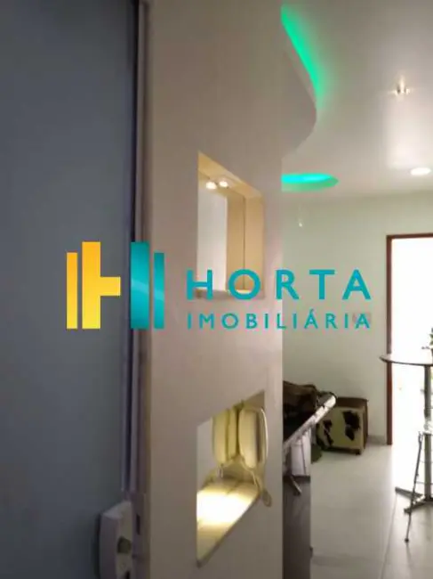 Kitnet com 1 quarto à venda, 30m2 em Rio De Janeiro - RJ - imagem 3 Foto 3 de Kitnet com 1 quarto à venda, 30m2 em Rio De Janeiro - RJ