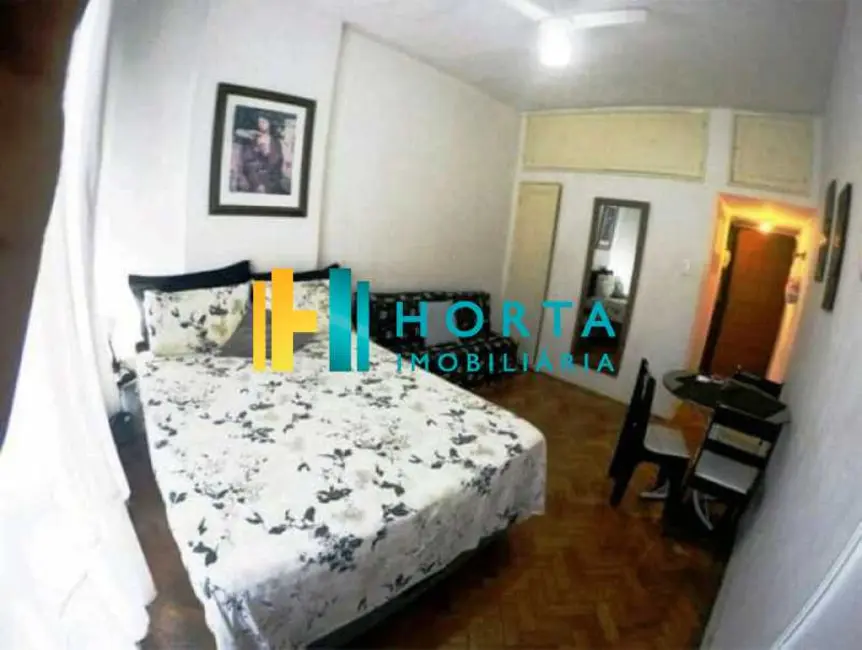 Foto 1 de Kitnet com 1 quarto à venda, 23m2 em Rio De Janeiro - RJ
