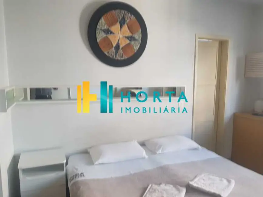 Foto 1 de Kitnet com 1 quarto à venda, 20m2 em Rio De Janeiro - RJ